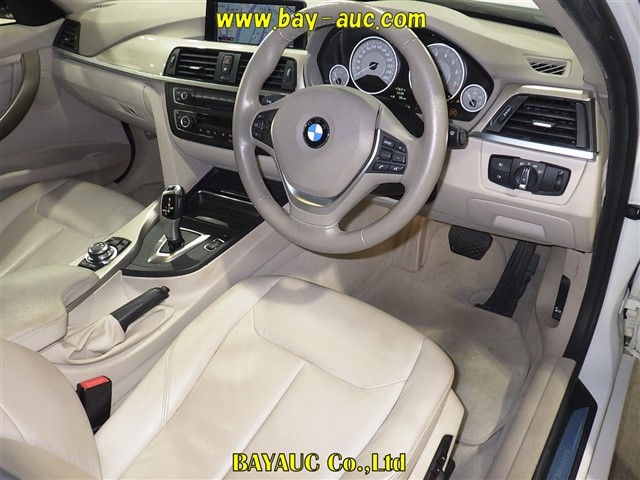 BMW 3 SERIES 2012