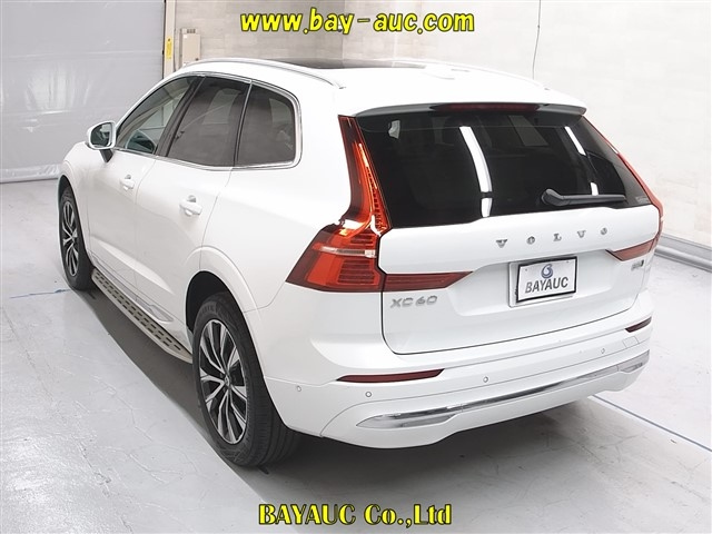 VOLVO XC60 2022