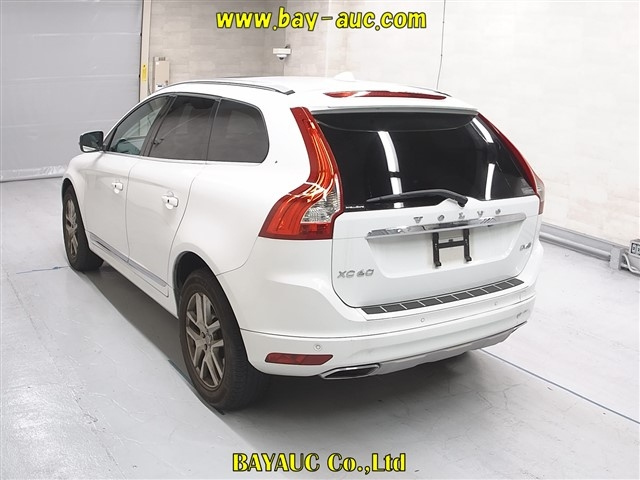 VOLVO XC60 2017