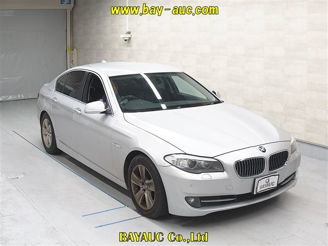 BMW 5 SERIES 2011