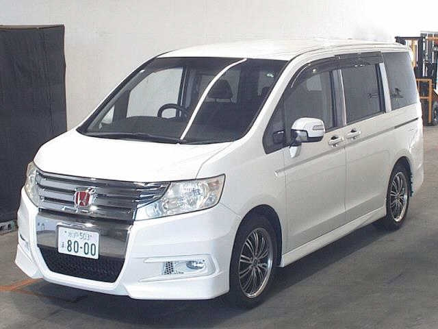 HONDA STEP WAGON 2011