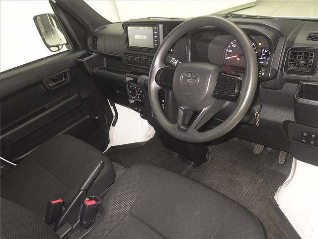 TOYOTA PIXIS VAN 2022