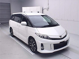 TOYOTA ESTIMA 2013