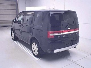 MITSUBISHI DELICA D5 2012