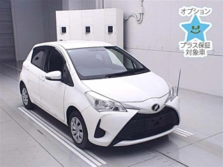 TOYOTA VITZ 2017