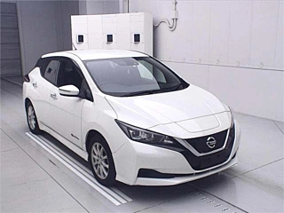 NISSAN LEAF 2018