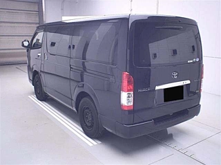 TOYOTA HIACE VAN 2019