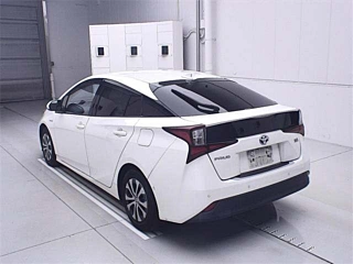 TOYOTA PRIUS 2019