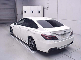 TOYOTA CROWN 2018