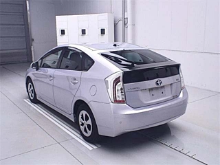 TOYOTA PRIUS 2015