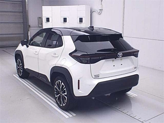 TOYOTA YARIS CROSS 2021