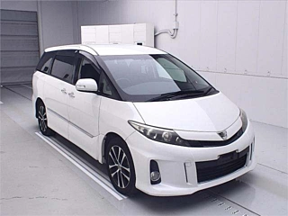TOYOTA ESTIMA 2013