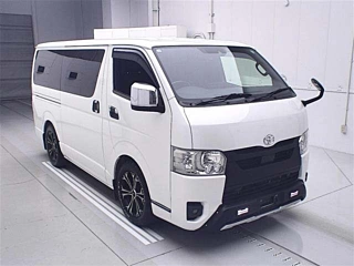 TOYOTA HIACE VAN 2020