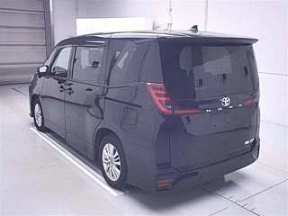 TOYOTA NOAH 2023