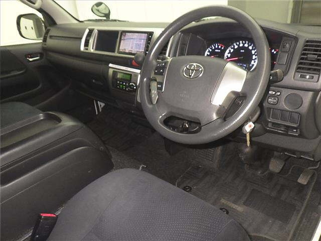 TOYOTA HIACE VAN 2014