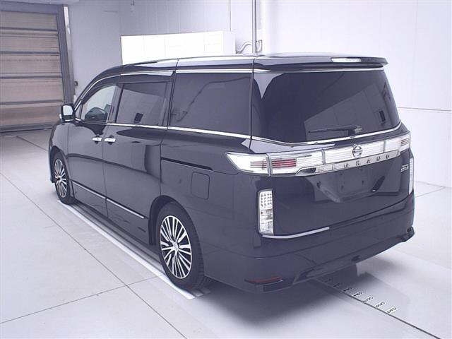 NISSAN ELGRAND 2018