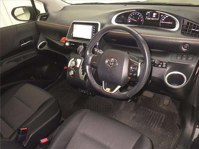TOYOTA SIENTA 2019