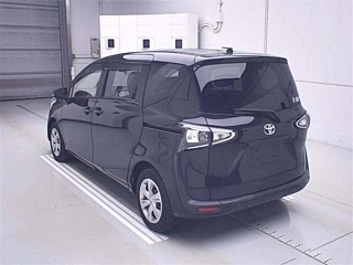 TOYOTA SIENTA 2019