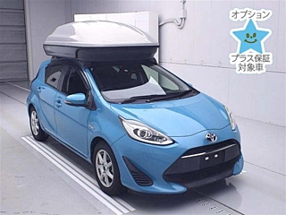 TOYOTA AQUA 2017