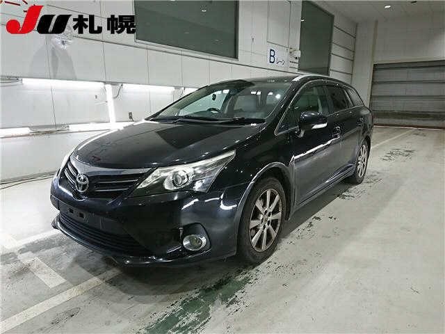 TOYOTA AVENSIS WAGON 2012