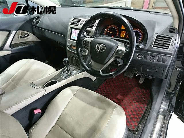 TOYOTA AVENSIS WAGON 2012