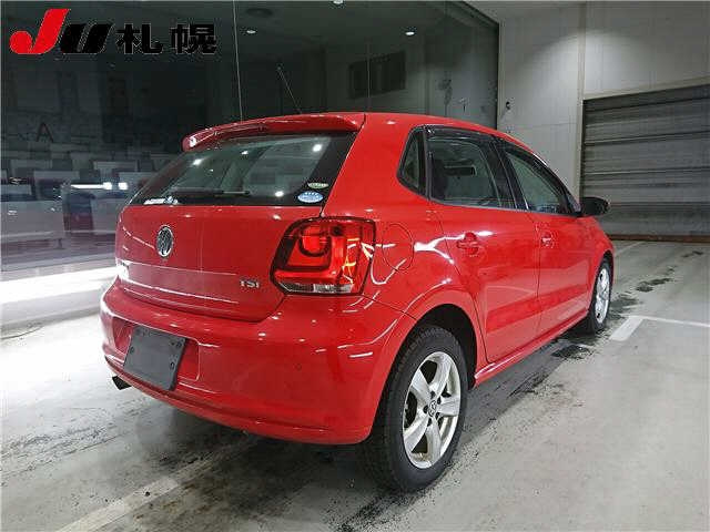 VOLKSWAGEN POLO 2013