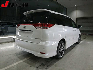 TOYOTA ESTIMA 2010