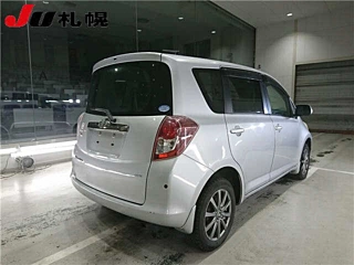 TOYOTA RACTIS 2010