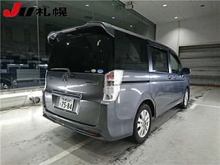 HONDA STEP WAGON 2010