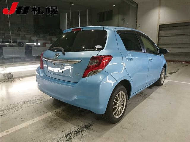 TOYOTA VITZ 2014