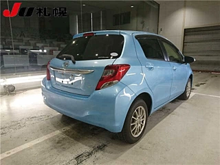 TOYOTA VITZ 2014