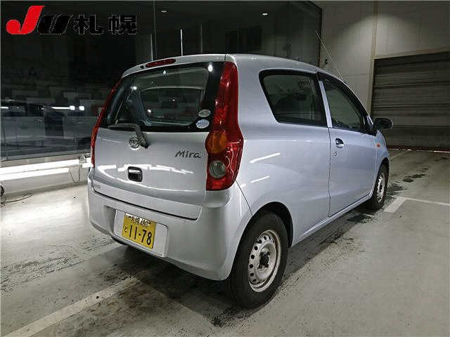 DAIHATSU MIRA 2011
