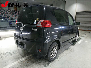 TOYOTA PORTE 2009