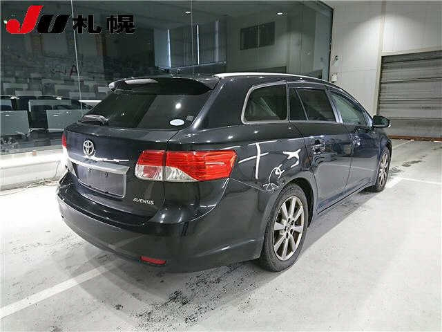 TOYOTA AVENSIS WAGON 2012