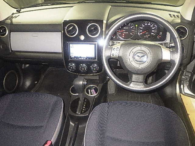 MAZDA VERISA 2012