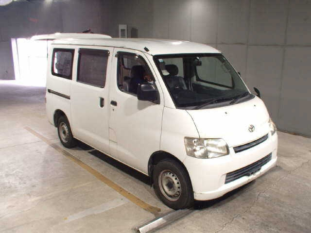 TOYOTA TOWN ACE VAN 2012