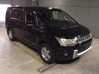 MITSUBISHI DELICA D5 2012