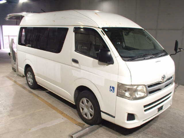 TOYOTA HIACE VAN 2012