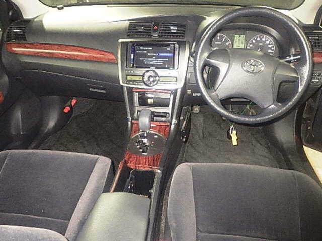 TOYOTA PREMIO 2009