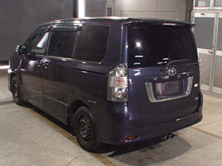 TOYOTA VOXY 2008