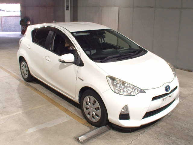 TOYOTA AQUA 2014