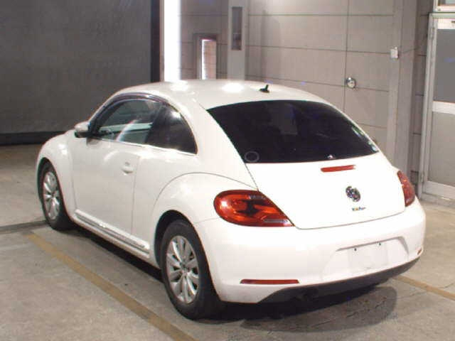 VOLKSWAGEN THE BEETLE 2012