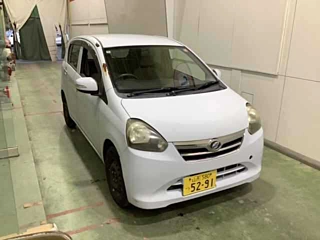 DAIHATSU MIRA E S 2012