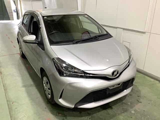 TOYOTA VITZ 2016