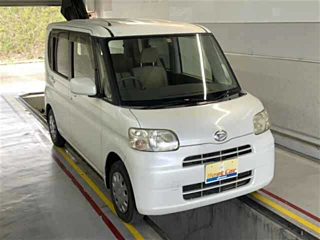 DAIHATSU TANTO 2008