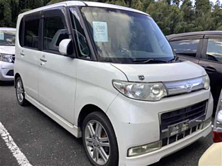 DAIHATSU TANTO 2010