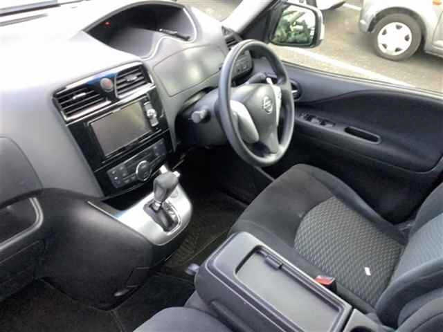 NISSAN SERENA 2016