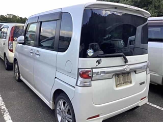 DAIHATSU TANTO 2010