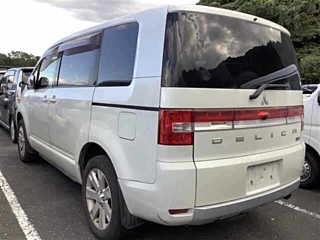 MITSUBISHI DELICA D5 2013