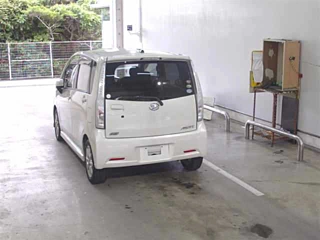 DAIHATSU MOVE 2013